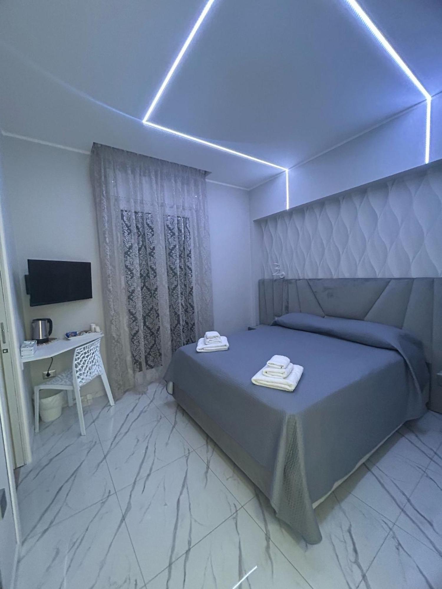 Bed and Breakfast Bebsantaniellohouse1 Neapol Zewnętrze zdjęcie